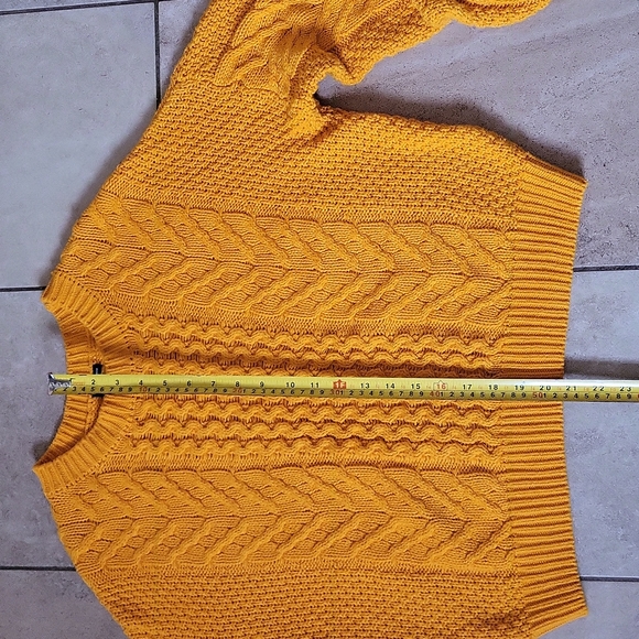 EUC Icone sweater - Picture 4 of 6